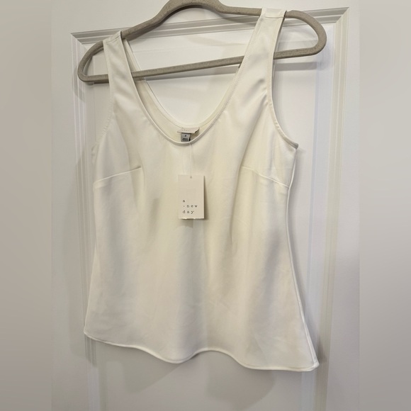 a new day Satin White Tank - Picture 4 of 5